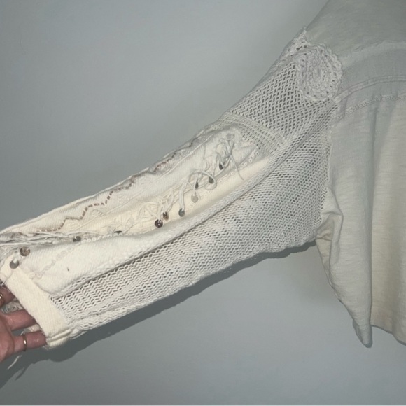 ❗️SOLD❗️Free People Boho Cropped Crochet Long Sleeve Ivory Sweater [Sz. XS] - Picture 7 of 9